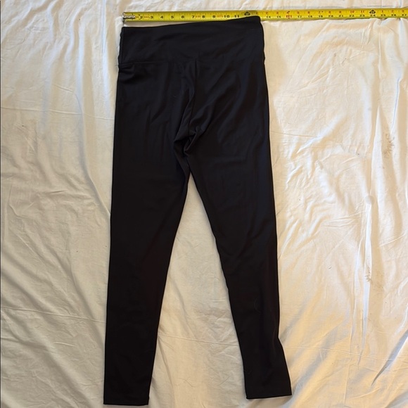 Black and Bow. Black High-Waisted Leggings. Size L. - Picture 3 of 3